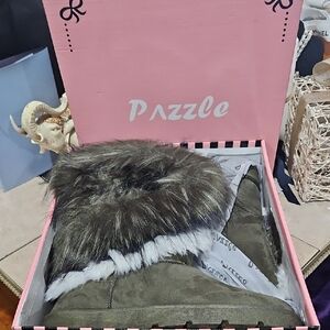 NIB! Pazzle Faux Fur Trim Boots in Olive Green